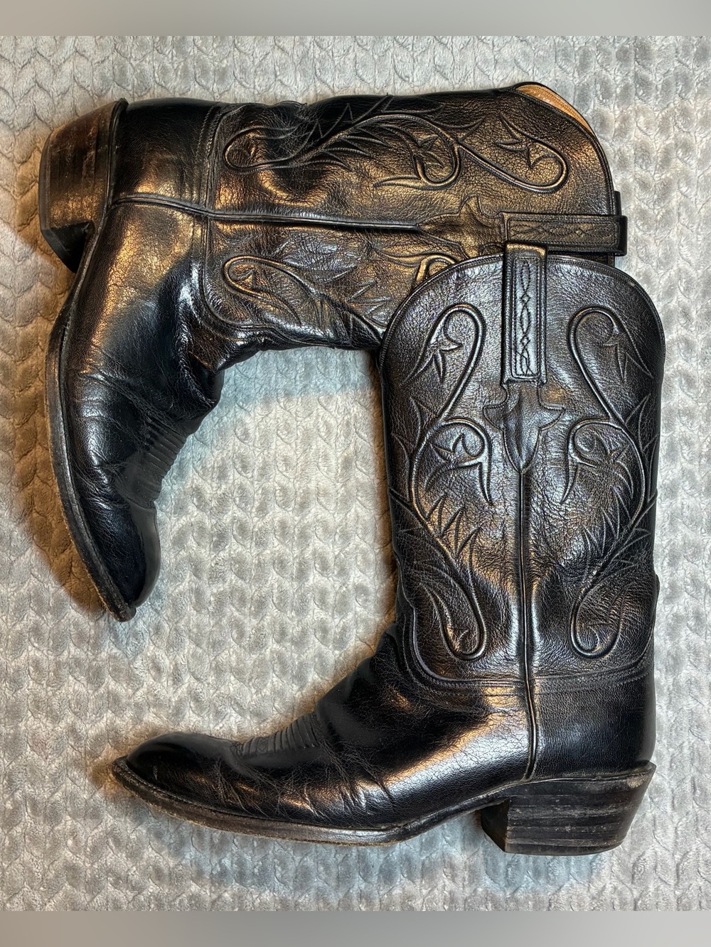 Lucchese Black Leather Men’s size 12 Boot Interior with Embossed Logo